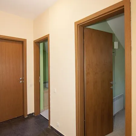 малина Hotel de apartamente
