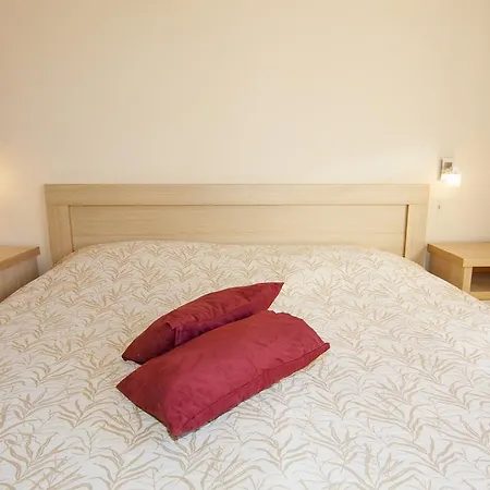 Hotel de apartamente малина