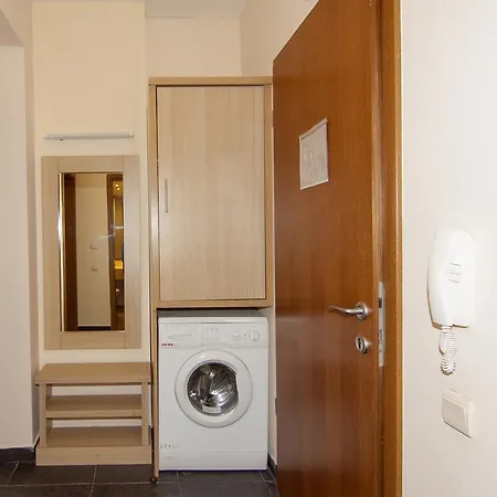 малина Hotel de apartamente 3*