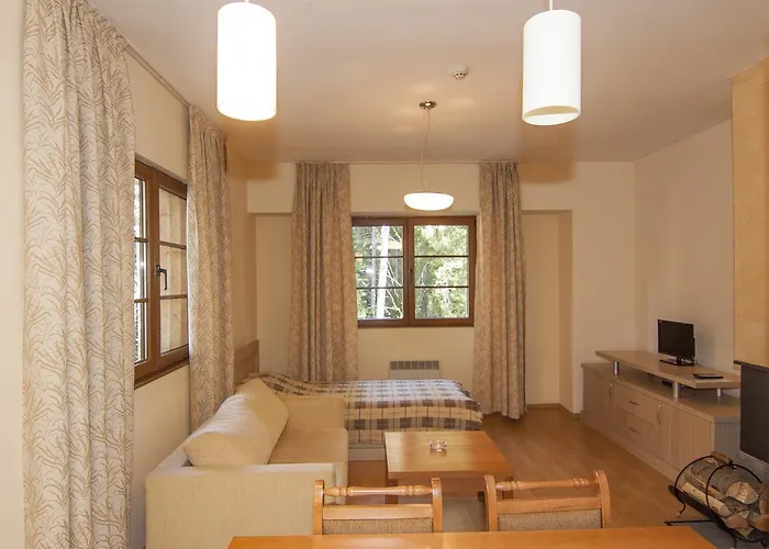 Lejlighedshotel малина 4*